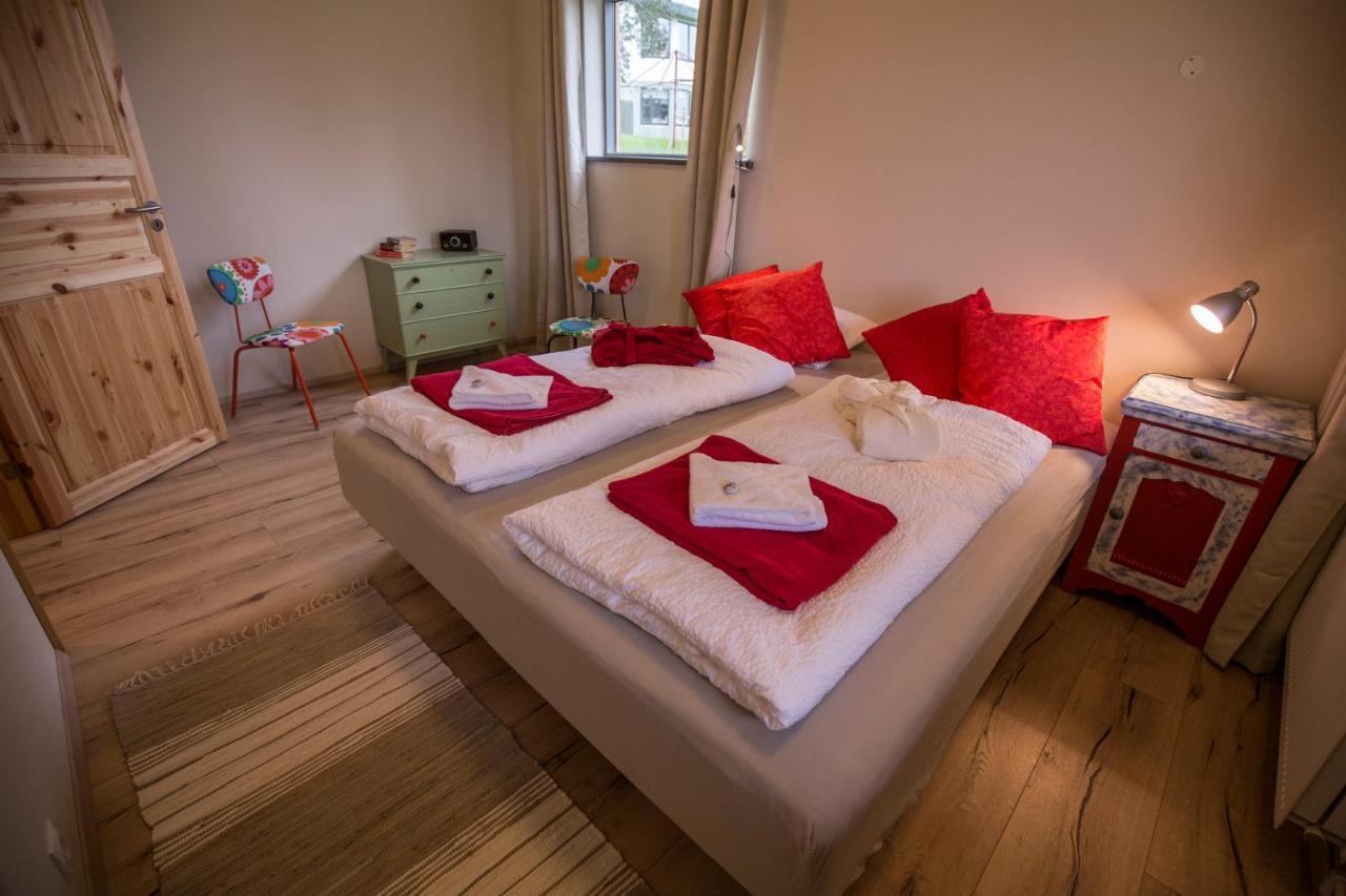 Hestasport Apartment Varmahlíð Exteriör bild